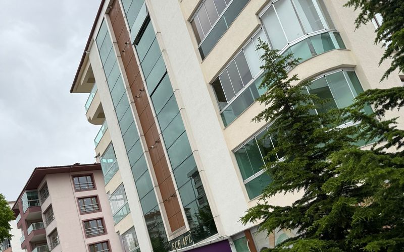 Ece Apartmanı — AS Yönetim tarafından yönetilen bina, Uşak